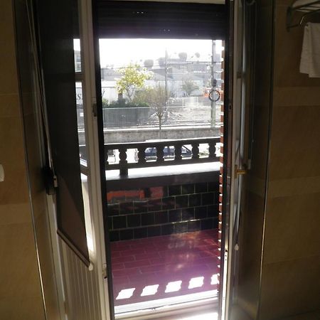 אמוריו Hotel Restaurante Aldama מראה חיצוני תמונה