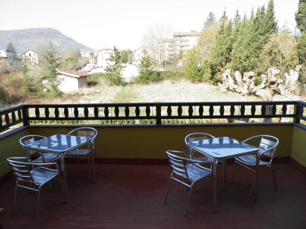 אמוריו Hotel Restaurante Aldama מראה חיצוני תמונה