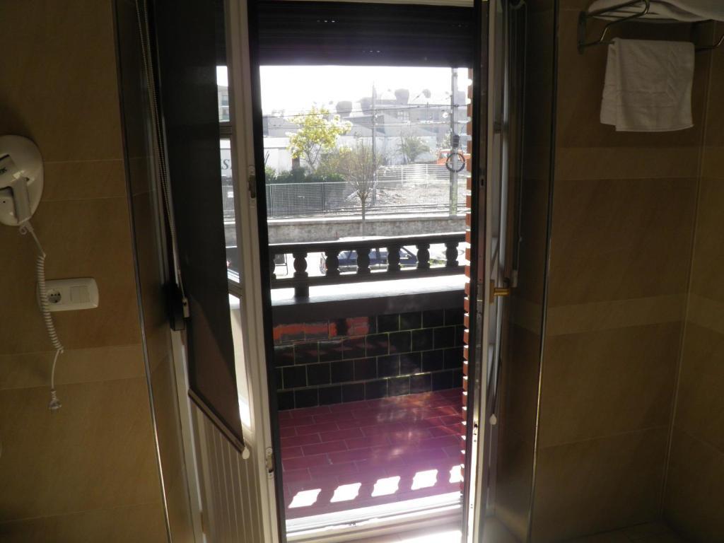 אמוריו Hotel Restaurante Aldama מראה חיצוני תמונה