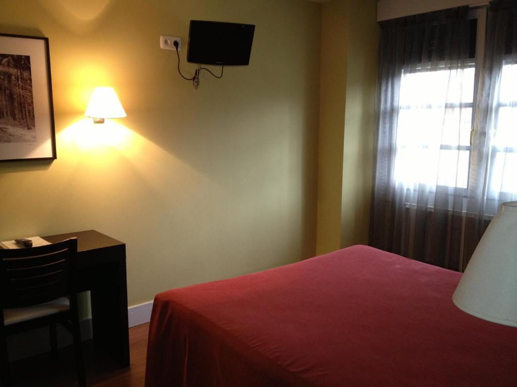 אמוריו Hotel Restaurante Aldama מראה חיצוני תמונה